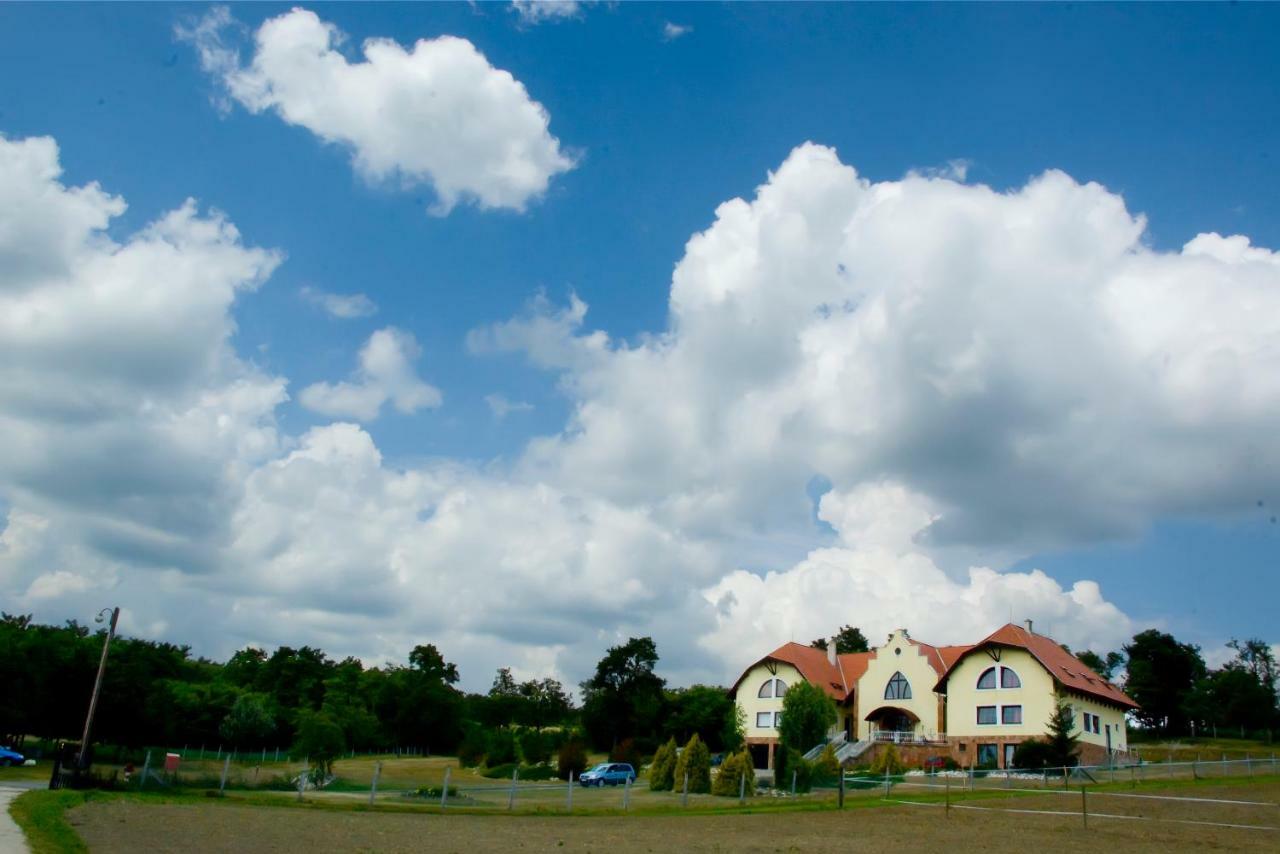 Bekesseg Szigete, Klasszik Apartman Apartment Sur Exterior photo